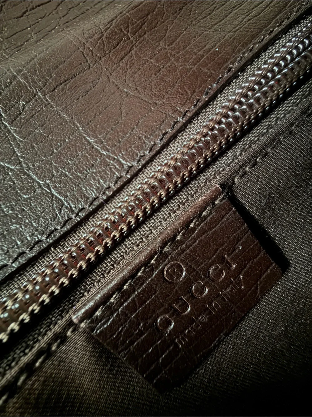 Gucci clutch brown